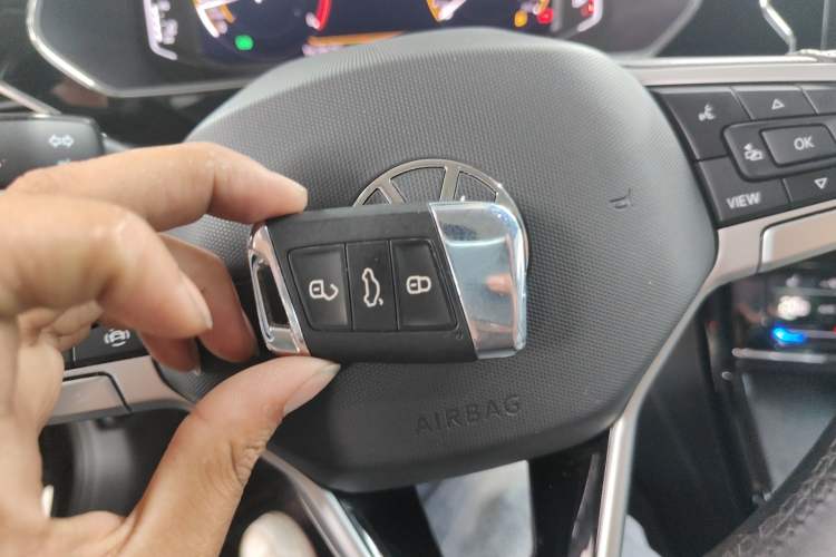 Used Volkswagen Passat 2022 330TSI Starry Elite Edition Vehicle Key