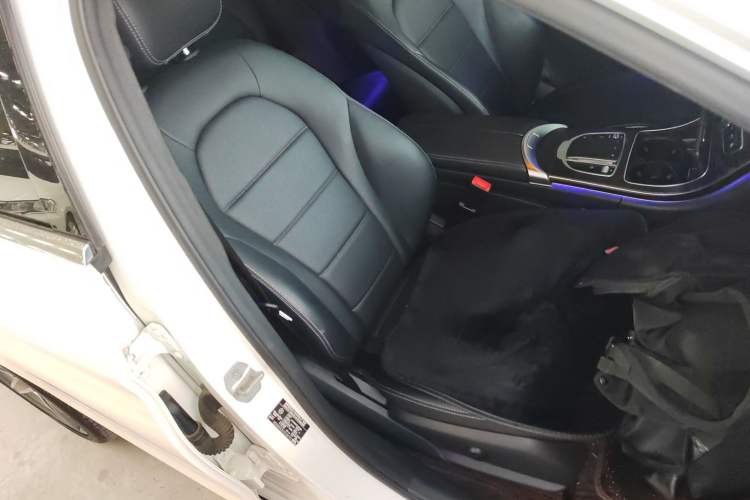 Used Mercedes-Benz C-Class 2015 C 200 station wagon
