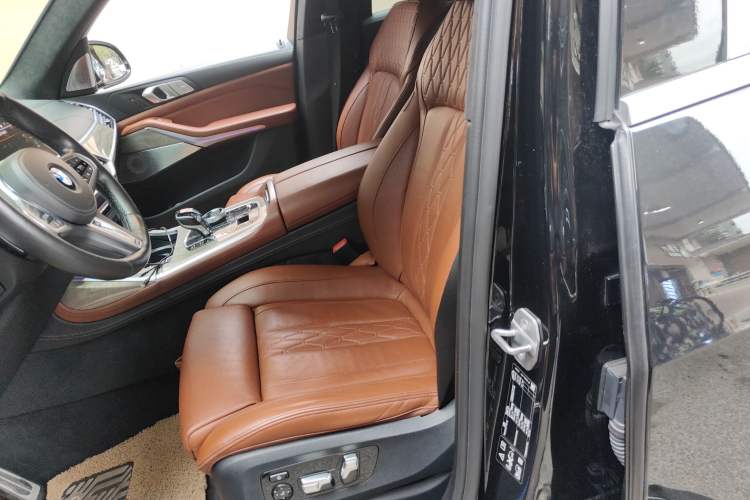 Used BMW X7 2020 xDrive40i Executive M Sport Package
