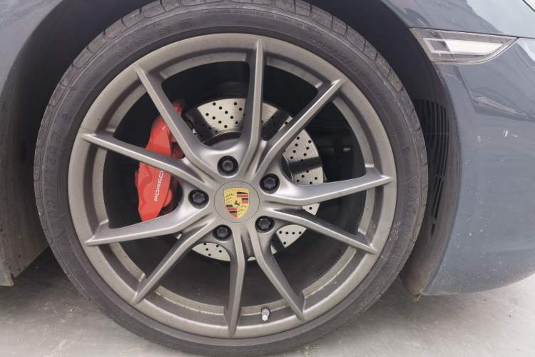 Used Porsche 718 2018 Cayman 2.0T
