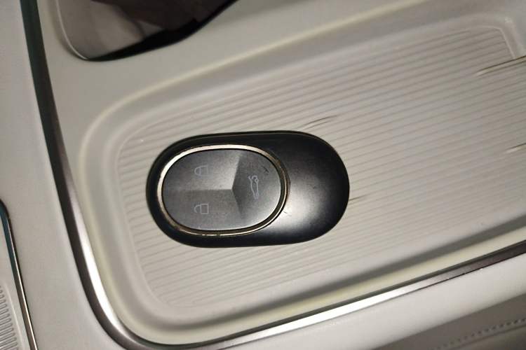 Used Nio ES6 2024 75 kWh