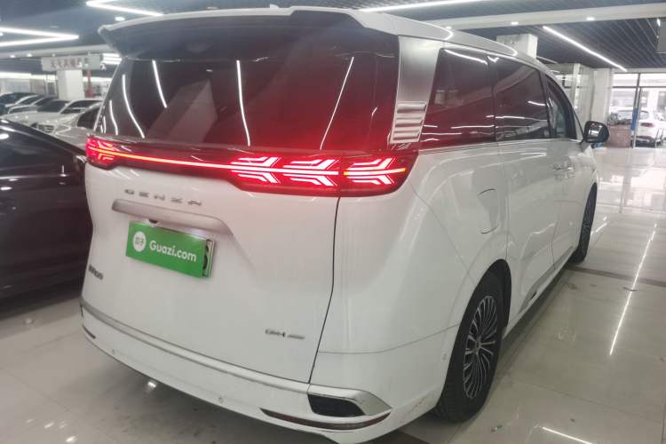 Used Denza D9 2022 DM-i 970 Four-Wheel Drive Flagship Model
