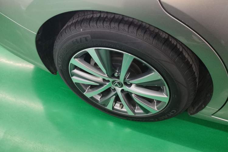 Used Lexus ES 2020 200 Excellence Edition
