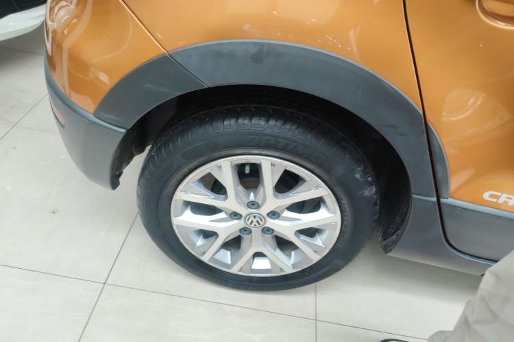 Used Volkswagen Polo 2016 1.6L Cross Polo Automatic Exterior 5