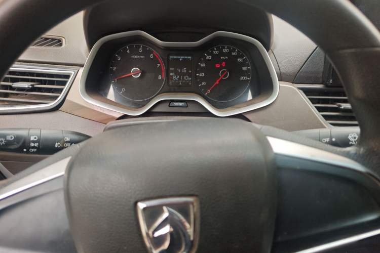 Used Baojun 310W 2017 1.5L Manual Comfort Version China V Instrument Cluster