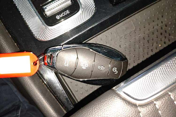 Used Hongqi H5 2023 1.5T HEV Smart Connect Flagship Edition
