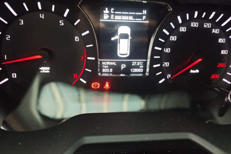 Used GAC Trumpchi GS4 2017 235T Automatic Two-Wheel Drive Luxury Smart Connectivity Version Odometer Close Up