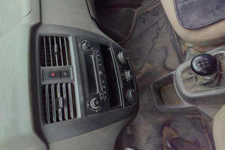 Used Wuling Rongguang 2014 1.5L S Standard Version