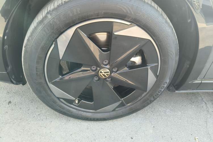 Used Volkswagen ID.UNYX 2024 Pro Long-Range Version
