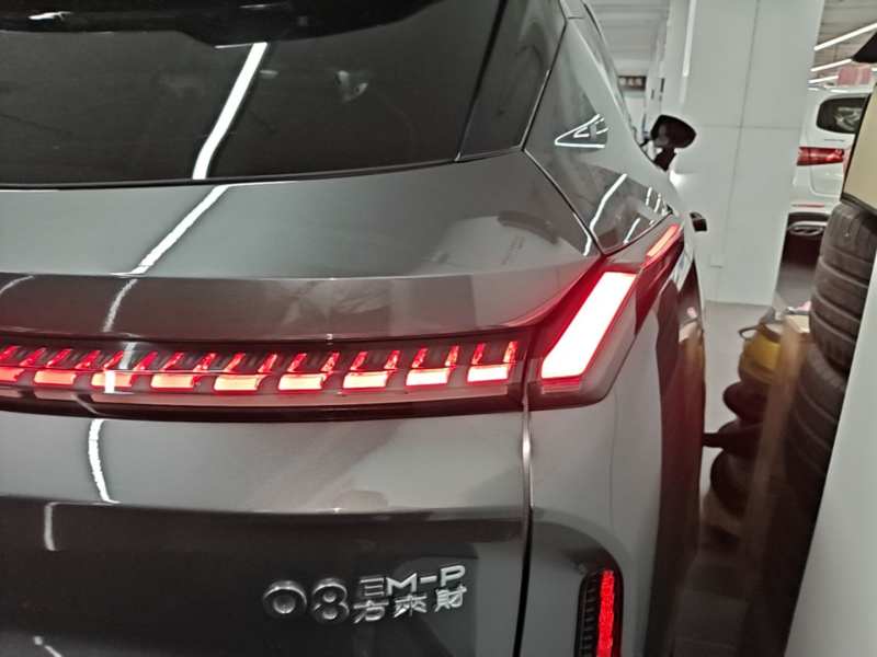 Used Lynk & Co 08 EM-P 2025 120km Long-Range Pro — 7