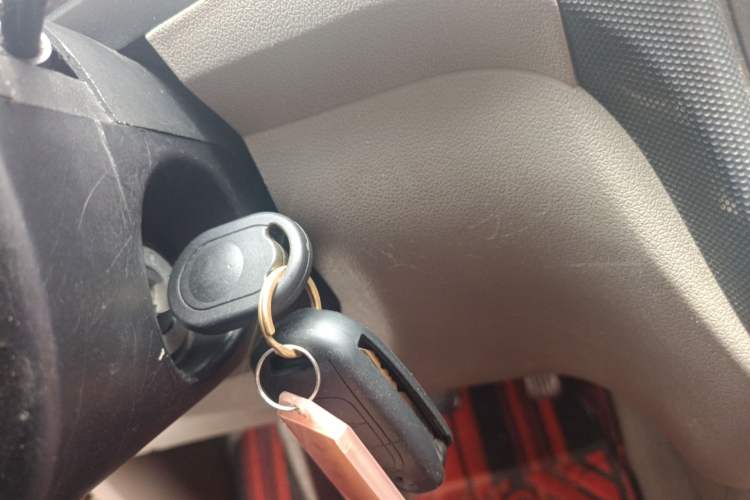 Used Wuling Hongguang 2014 1.2L Standard Model China IV