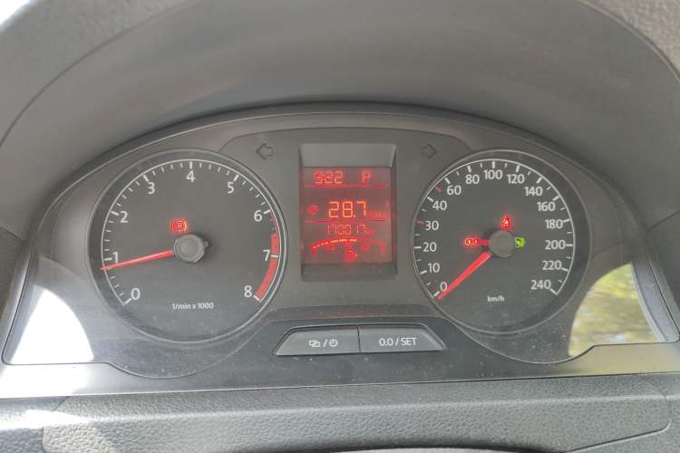 Used Volkswagen Santana 2013 1.6L Automatic Comfort Edition Instrument Cluster