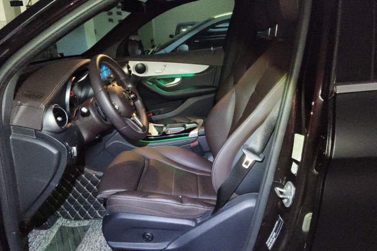 Used Mercedes-Benz GLC 2020 GLC 260 L 4MATIC Dynamic Model Left Front Seat