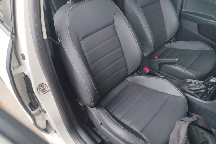 Used Volkswagen Lavida 2017 1.6L Automatic Comfort Edition Right Front Seat