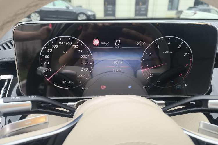 Used Mercedes-Benz Maybach S-Class 2023 S 480 4MATIC Instrument Cluster