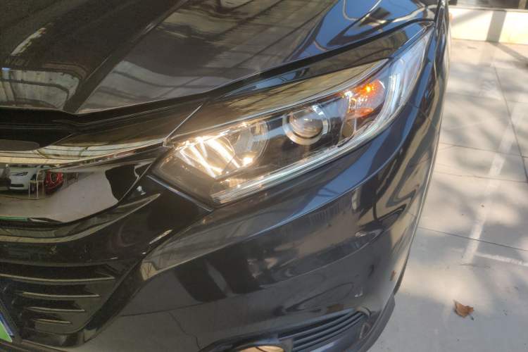 Used Honda Vezel 2020 1.5L CVT Elite Edition
