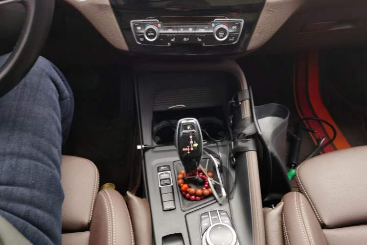 Used BMW X1 2020 sDrive25Li Leading Model
