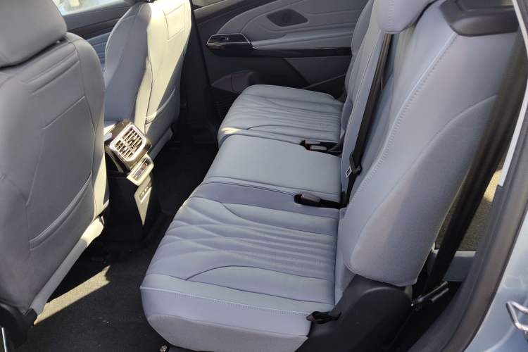 Used Volkswagen ID.6 X 2023 Upgraded Model Ultra-Long Range Version
