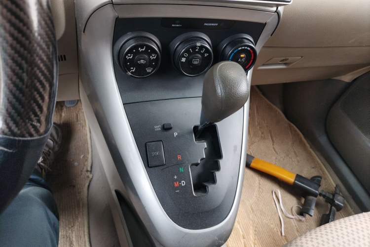 Used Toyota Verso 2014 Starlight 180E CVT Elite Edition