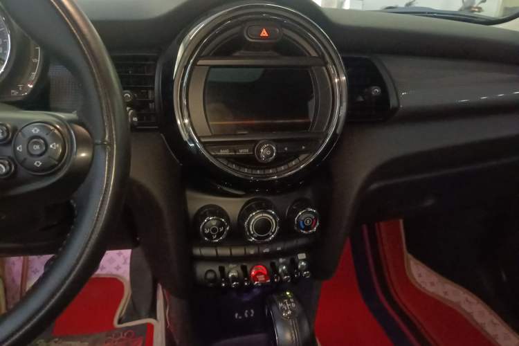 Used MINI 2016 1.5T COOPER Five-Door Edition