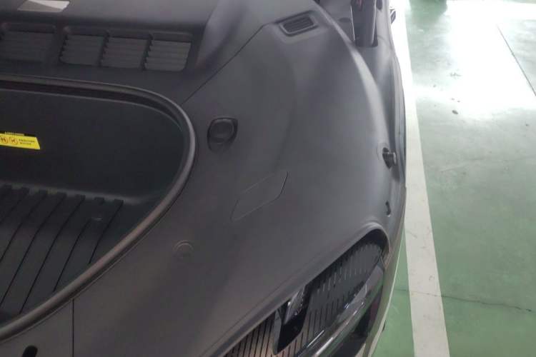 Used Xiaomi Auto YU7 2025 Ultra-Long Range High-Performance All-Wheel-Drive Max Edition
