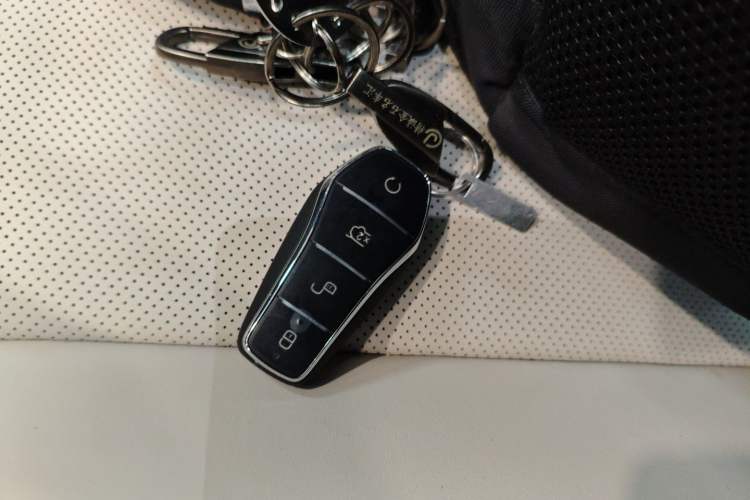 Used BYD Song PLUS New Energy 2025 EV Intelligent Driving Version 520km Premium Model Interior 1