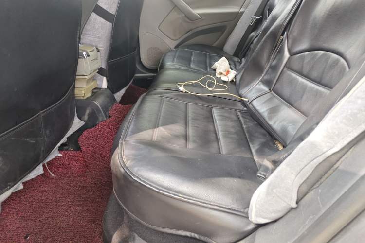 Used Skoda Octavia 2015 Classic Model 1.6L Manual Eado Version Left Rear Seat