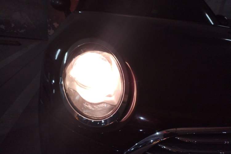 Used MINI Clubman 2016 Revised Version 1.5T COOPER Connoisseur Edition Right Front Headlight