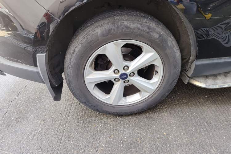 Used Ford Edge 2016 EcoBoost 245 Two-Wheel-Drive Titanium 5-Seater
