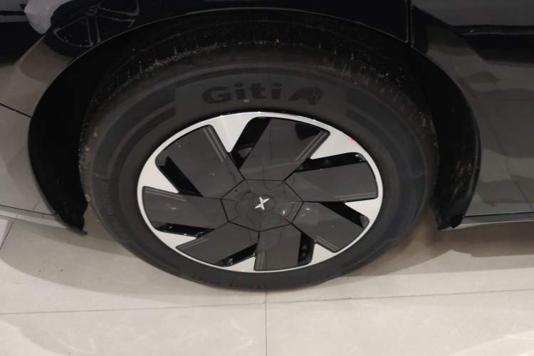 Used XPeng P7+ 2024 Long-Range Max Exterior 5