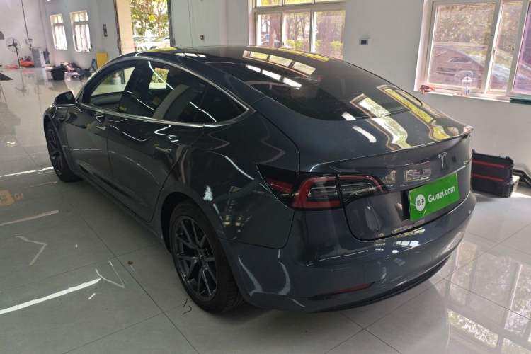 Used Tesla Model 3 2019 Long-Range Rear-Wheel-Drive Version
