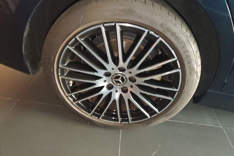 Used Mercedes-Benz C-Class 2023 Second Facelift C 260 L Sport Edition
