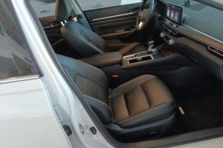 Used Nissan Teana 2022 2.0L XL-TLS Enjoyment Edition
