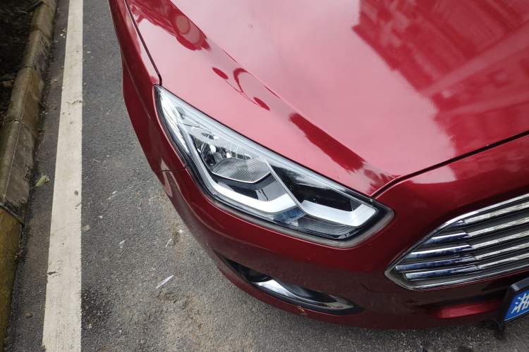 Used Ford Escort 2015 1.5L Automatic Fashion Model
