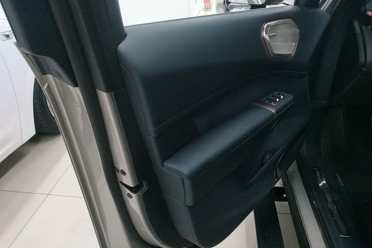 Used Lynk & Co 900 2025 1.5T Ultra