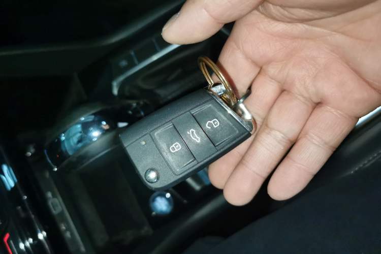 Used Volkswagen Tharu 2021 280TSI Two-Wheel-Drive Luxury Edition Vehicle Key