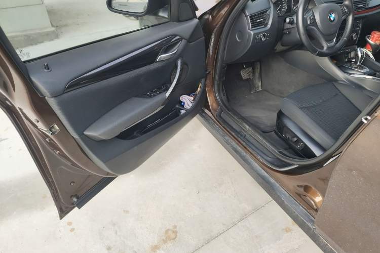 Used BMW X1 2015 sDrive18i Fashion Upgrade Edition
