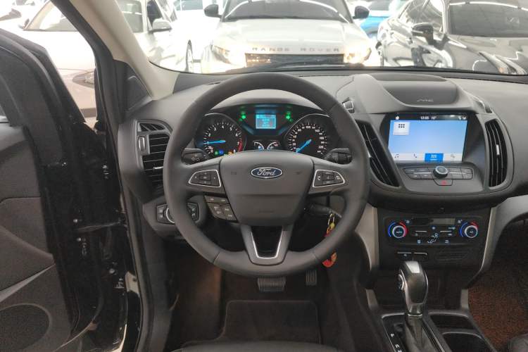 Used Ford Kuga 2019 EcoBoost 180 Two-Wheel-Drive Platinum Edition China VI Standard
