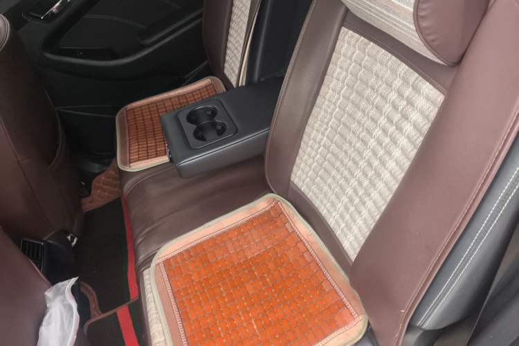 Used Dongfeng Fengon 580 2020 1.5T CVT Luxury Edition Left Rear Seat