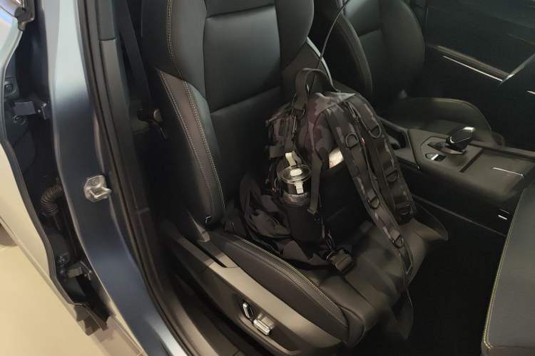 Used Lynk & Co 01 2025 2.0TD Two-Wheel Drive Refreshed Pro Version Right Front Seat