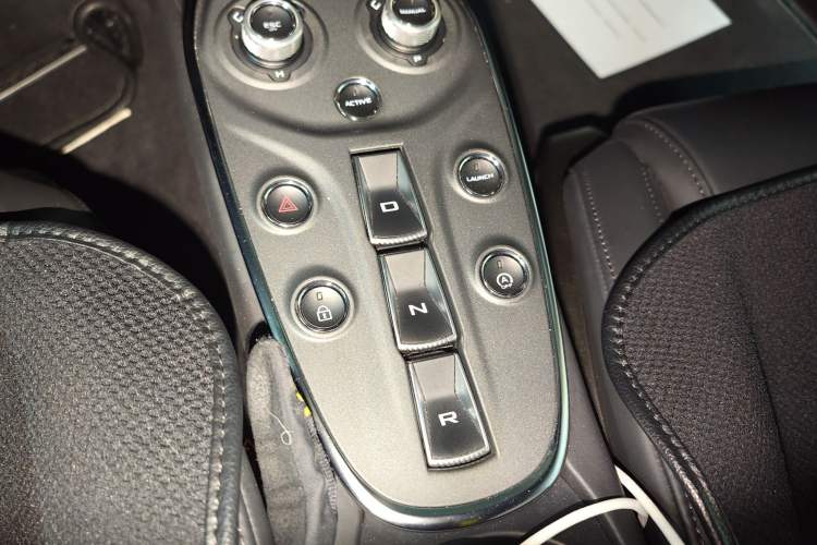 Used McLaren GT 2022 4.0T Standard Edition Gear Lever