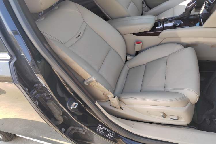 Used Cadillac XTS 2015 28T Comfort Model