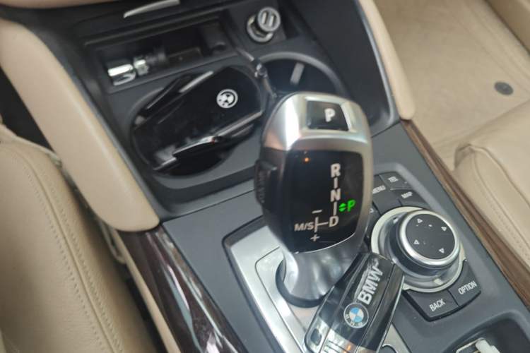 Used BMW X6 2011 xDrive35i Gear Lever