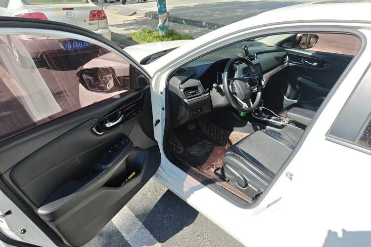 Used Honda Envix 2019 180TURBO CVT Prestige Edition China VI
