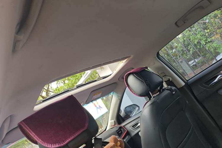 Used Roewe 360 2015 1.5L Automatic Luxury Edition
