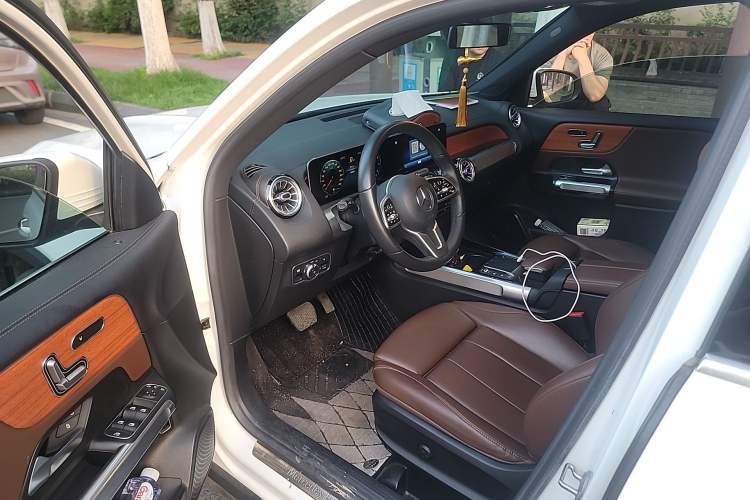 Used Mercedes-Benz GLB 2020 Facelift GLB 200 Fashion Edition Driver Seat