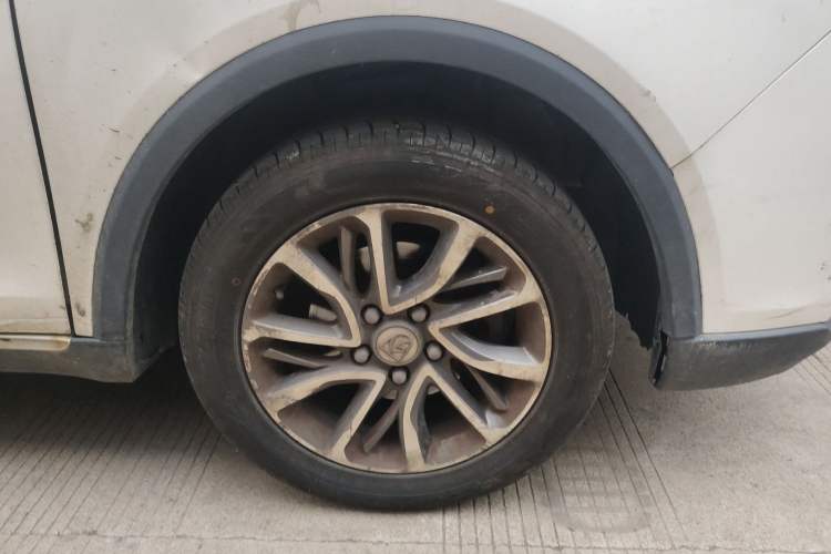 Used Baojun 730 2019 1.5L Manual Fashion Model 7-seater China VI