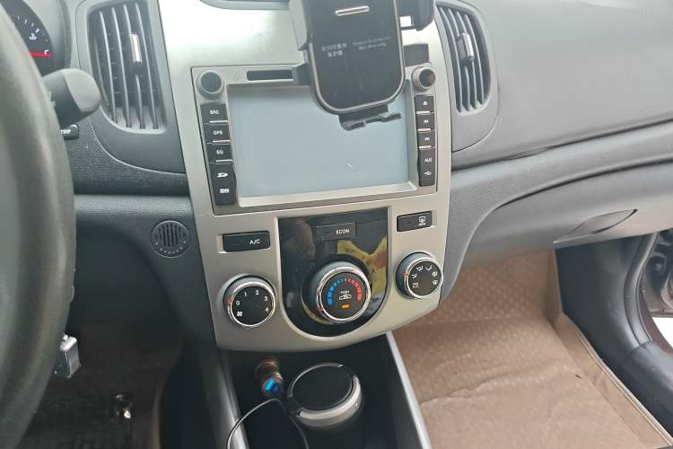 Used Kia Forte 2014 1.6L MT GL