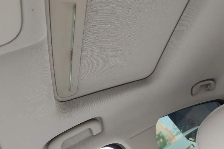 Used Buick Verano 2018 Sedan 15S Automatic Leading Model Headliner