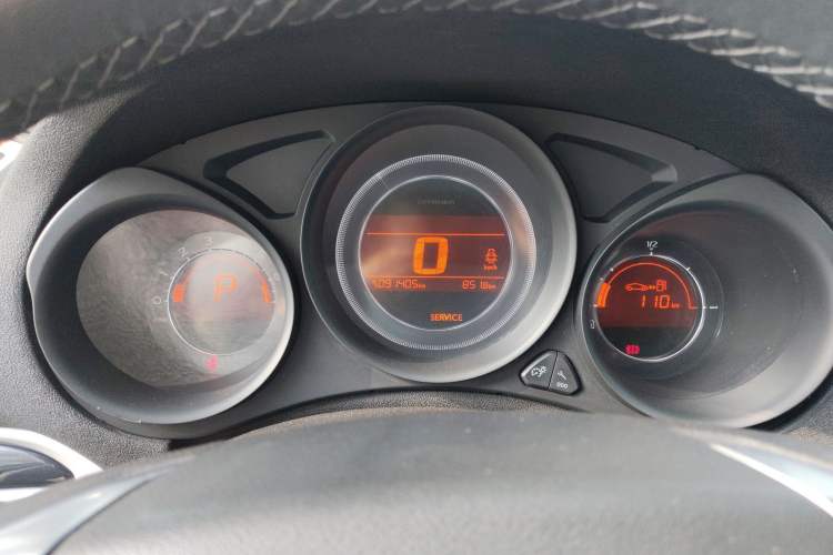 Used Citroen C4L 2015 1.2T Automatic Luxury Edition